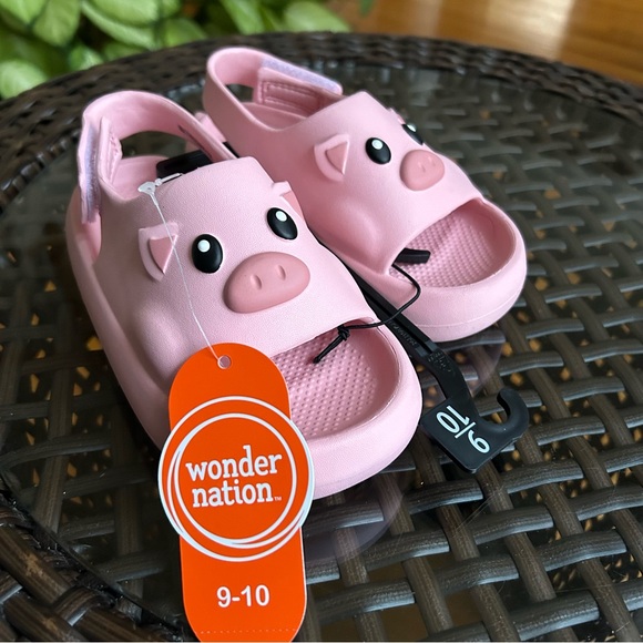 wonder nation Other - Wonder Nation Girls Sandals Pink Beachwear Critter Pig Slipper Size 9-10 New